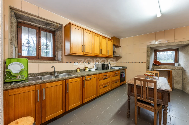 Quinta T7 para Venda em Milheiros de Poiares Foto 49