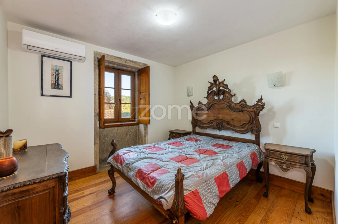 Quinta T7 para Venda em Milheiros de Poiares Foto 31