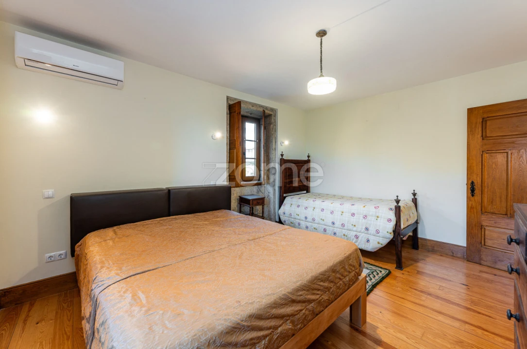 Quinta T7 para Venda em Milheiros de Poiares Foto 34