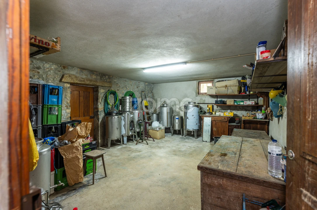 Quinta T7 para Venda em Milheiros de Poiares Foto 52