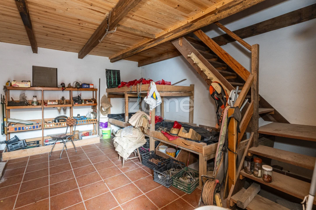 Quinta T7 para Venda em Milheiros de Poiares Foto 56