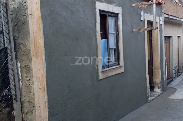 Moradia T3 para Venda em Amiais de Baixo Foto 11