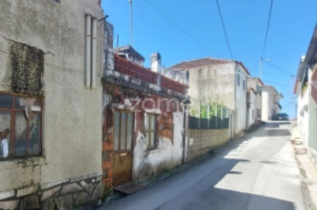 Moradia T3 para Venda em Amiais de Baixo Foto 27