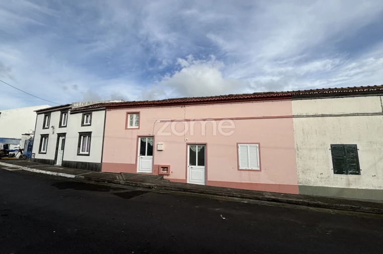 Moradia T3 para Venda em Ponta Garça Foto 2