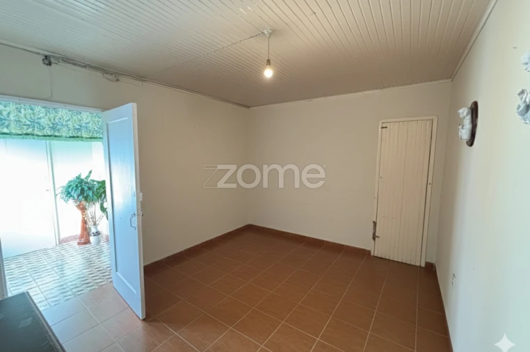 Moradia T3 para Venda em Ponta Garça Foto 6