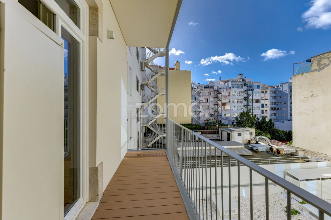 Apartamento T1 para Arrendamento em Avenidas Novas Foto 11