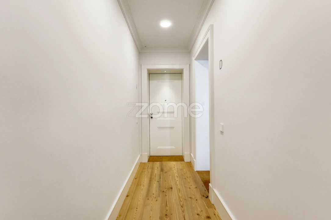 Apartamento T1 para Arrendamento em Avenidas Novas Foto 18