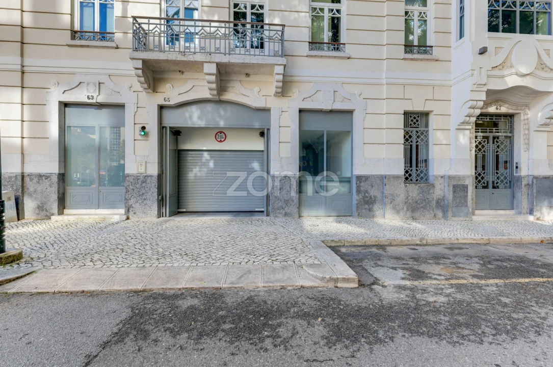 Apartamento T1 para Arrendamento em Avenidas Novas Foto 23