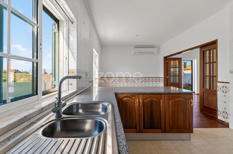 Moradia T4 para Venda em Quinta do Anjo Foto 10