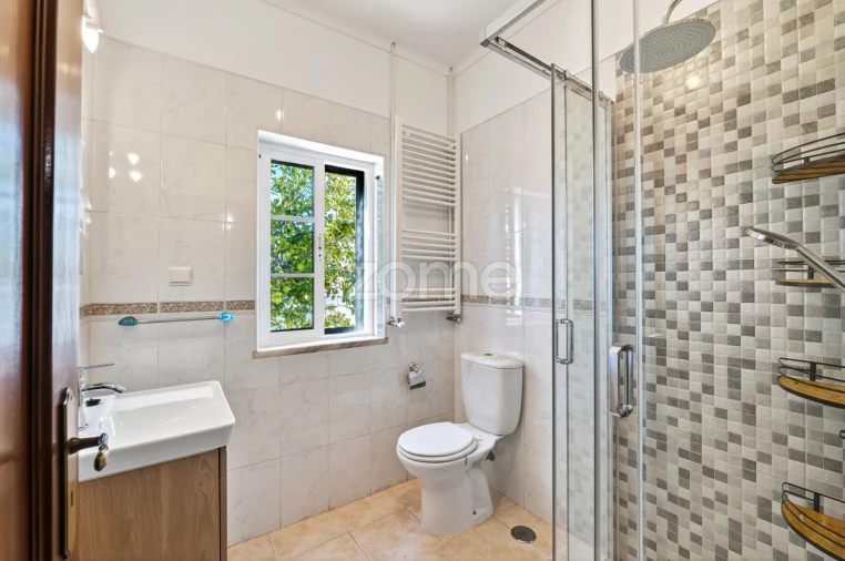 Moradia T4 para Venda em Quinta do Anjo Foto 18