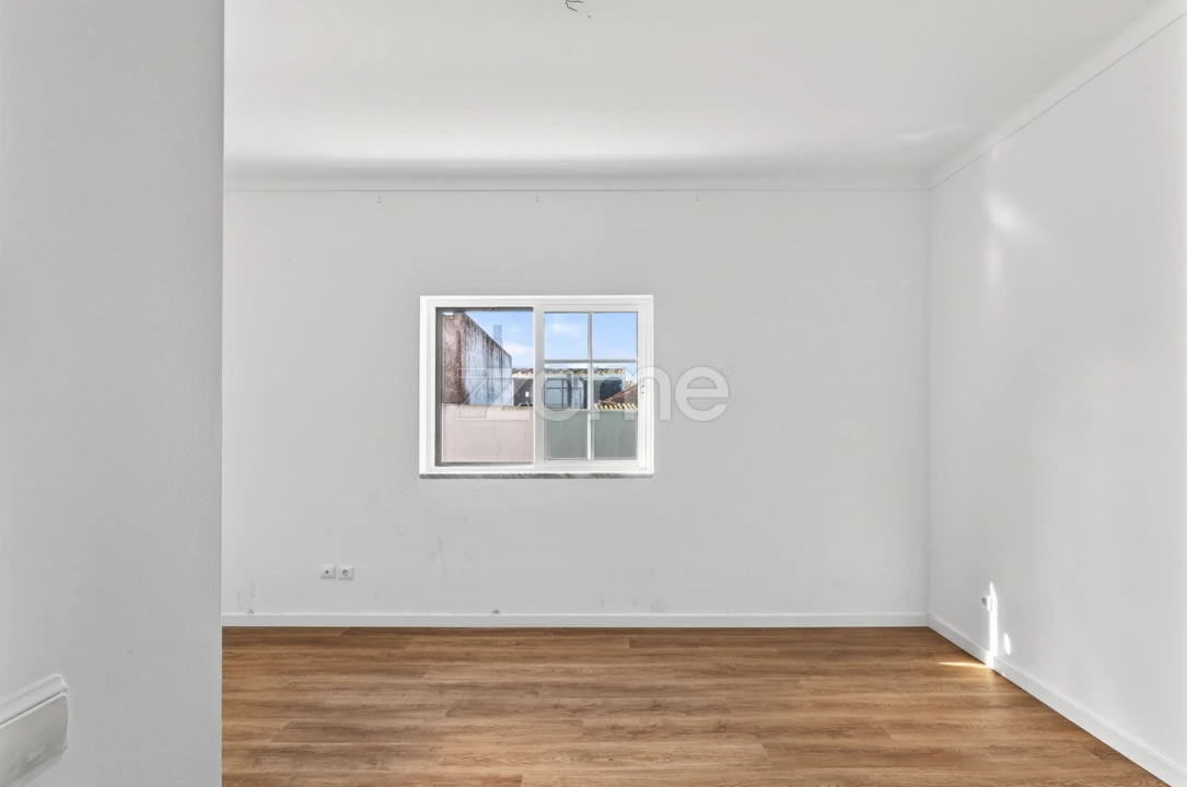 Moradia T4 para Venda em Quinta do Anjo Foto 13