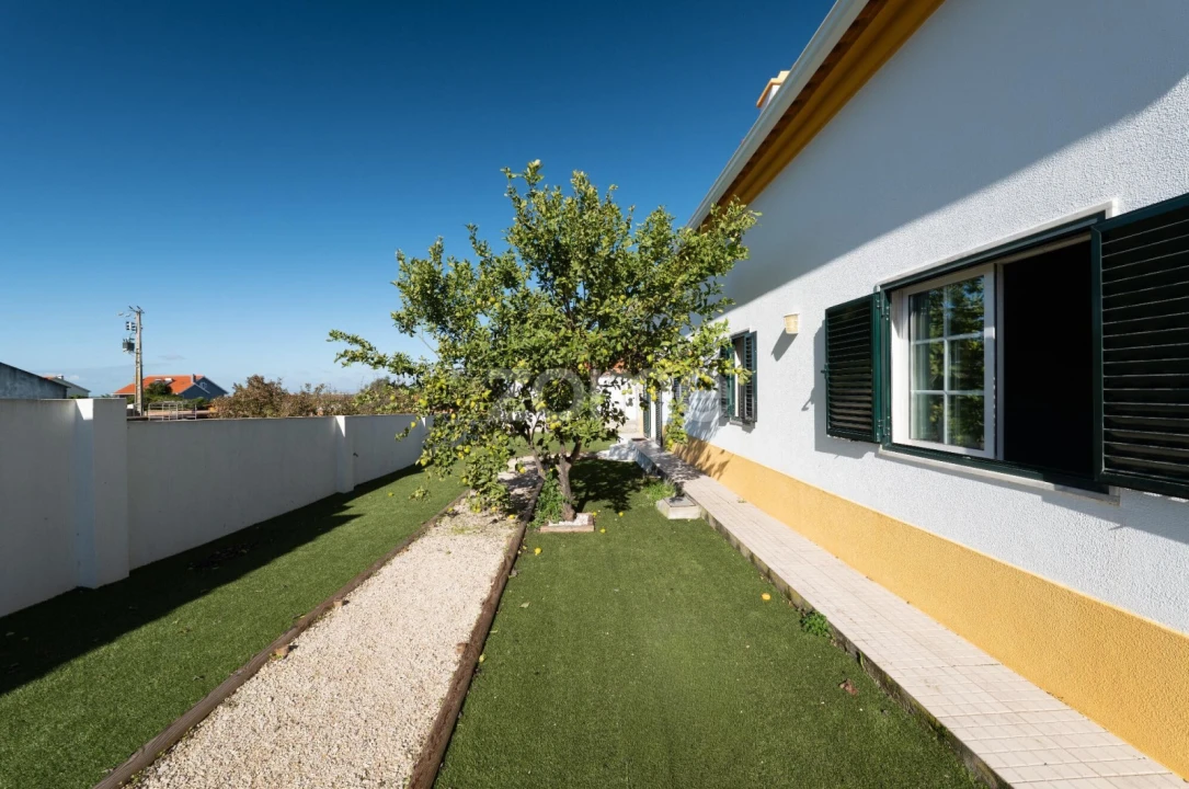 Moradia T4 para Venda em Quinta do Anjo Foto 2