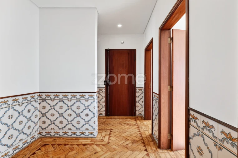 Apartamento T2 para Venda em Odivelas Foto 16