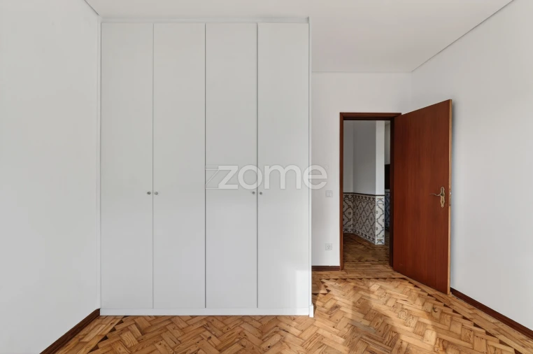 Apartamento T2 para Venda em Odivelas Foto 18