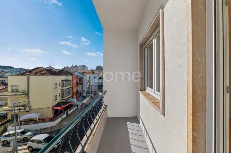 Apartamento T2 para Venda em Odivelas Foto 19