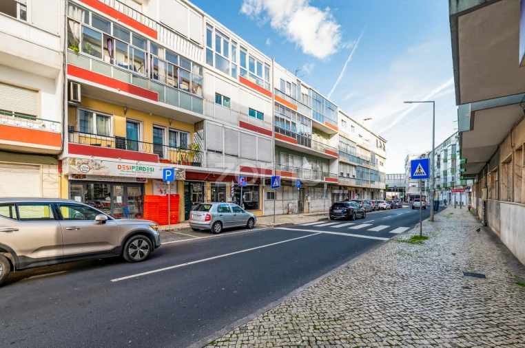 Apartamento T2 para Venda em Odivelas Foto 22