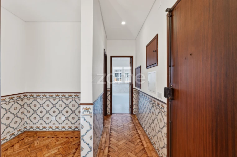 Apartamento T2 para Venda em Odivelas Foto 13