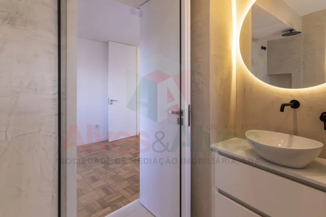 Apartamento T4 para Venda em Cedofeita, Santo Ildefonso, Sé, Miragaia, São Nicolau e Vitória Foto 21