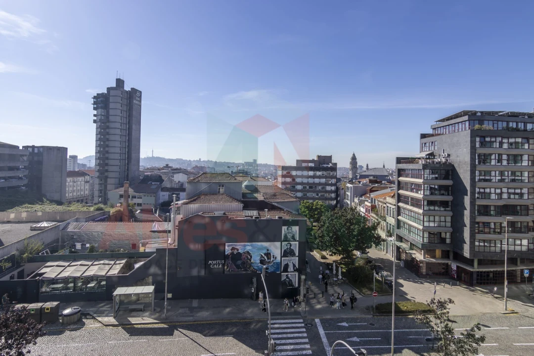 Apartamento T4 para Venda em Cedofeita, Santo Ildefonso, Sé, Miragaia, São Nicolau e Vitória Foto 24