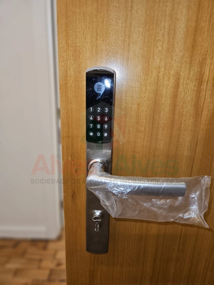 Apartamento T4 para Venda em Cedofeita, Santo Ildefonso, Sé, Miragaia, São Nicolau e Vitória Foto 7