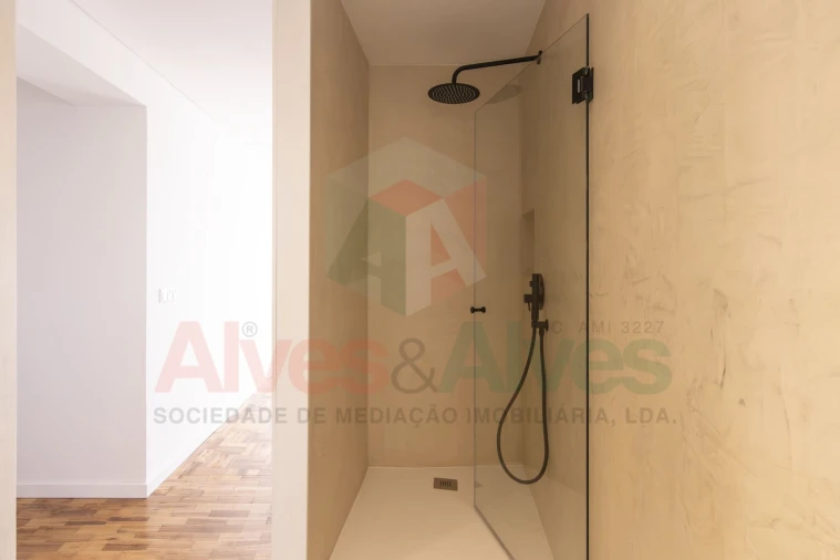 Apartamento T4 para Venda em Cedofeita, Santo Ildefonso, Sé, Miragaia, São Nicolau e Vitória Foto 17