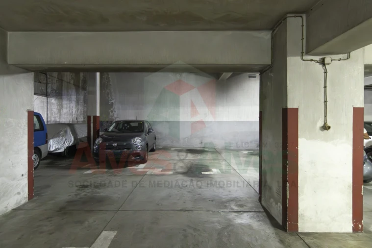 Apartamento T4 para Venda em Cedofeita, Santo Ildefonso, Sé, Miragaia, São Nicolau e Vitória Foto 23