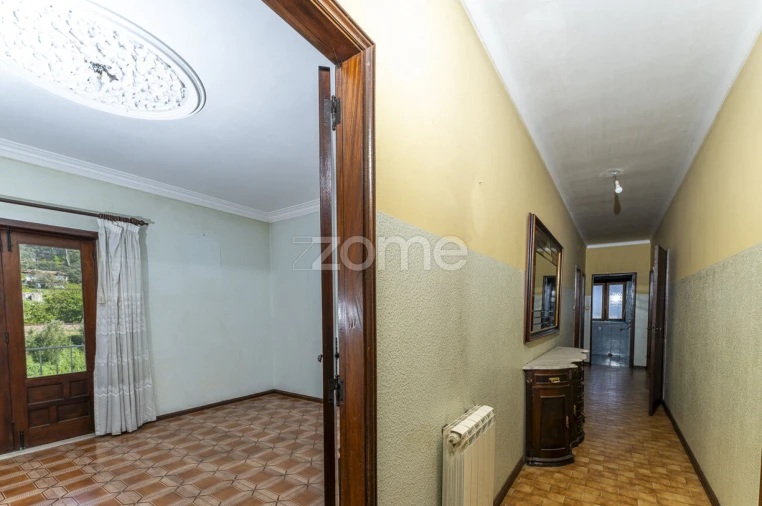 Moradia T4 para Venda em Carreço Foto 39