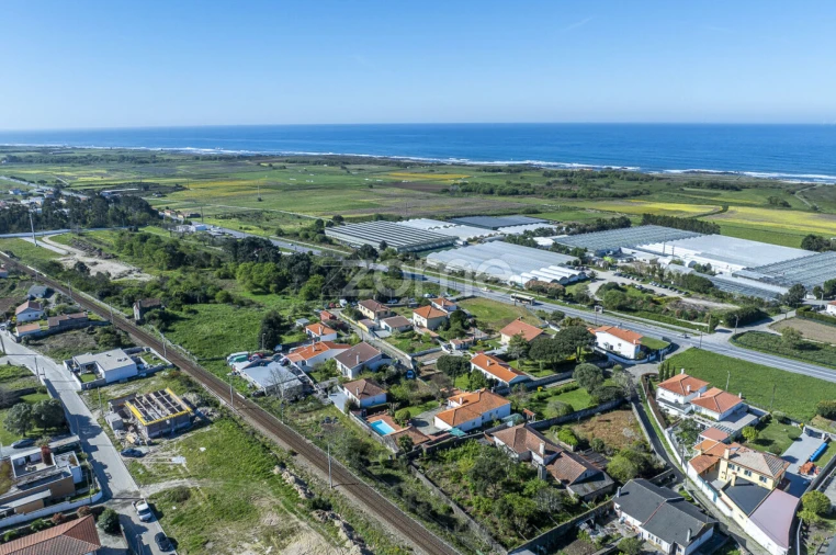 Moradia T4 para Venda em Carreço Foto 59