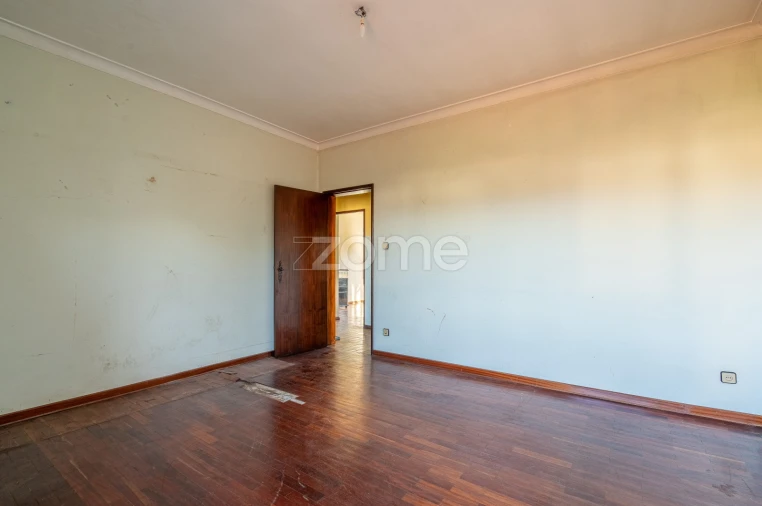 Moradia T4 para Venda em Carreço Foto 17