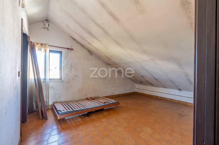 Moradia T4 para Venda em Carreço Foto 30