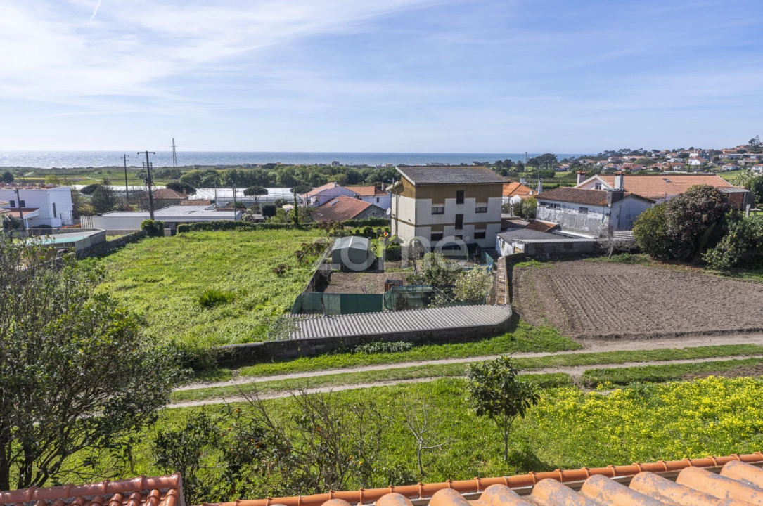 Moradia T4 para Venda em Carreço Foto 48