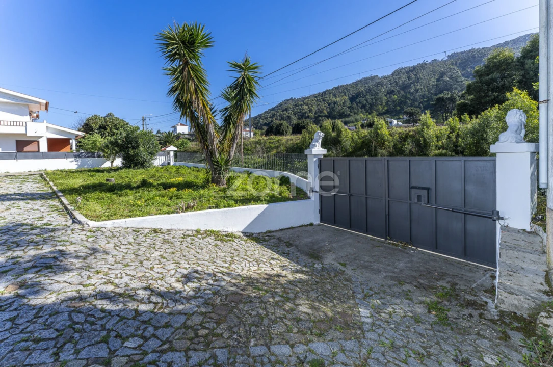 Moradia T4 para Venda em Carreço Foto 4