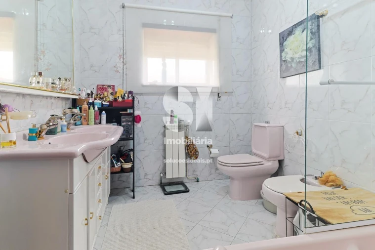 Moradia T6 para Venda em Cernache Foto 18