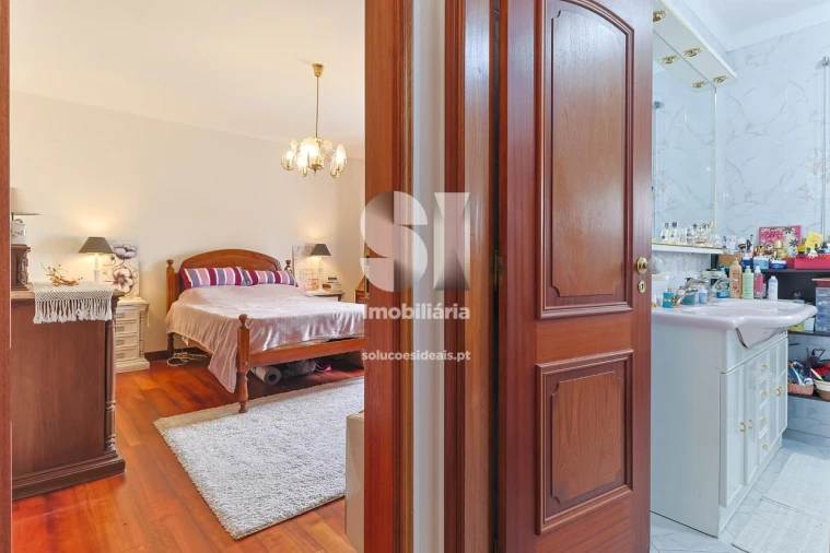 Moradia T6 para Venda em Cernache Foto 19