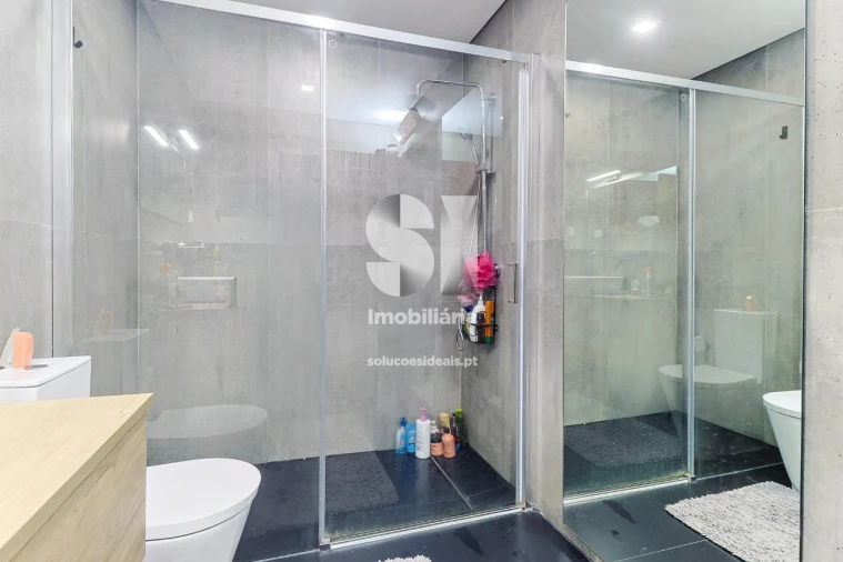 Moradia T6 para Venda em Cernache Foto 17