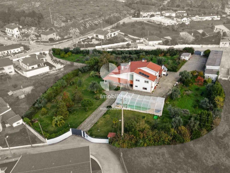 Moradia T6 para Venda em Cernache Foto 25