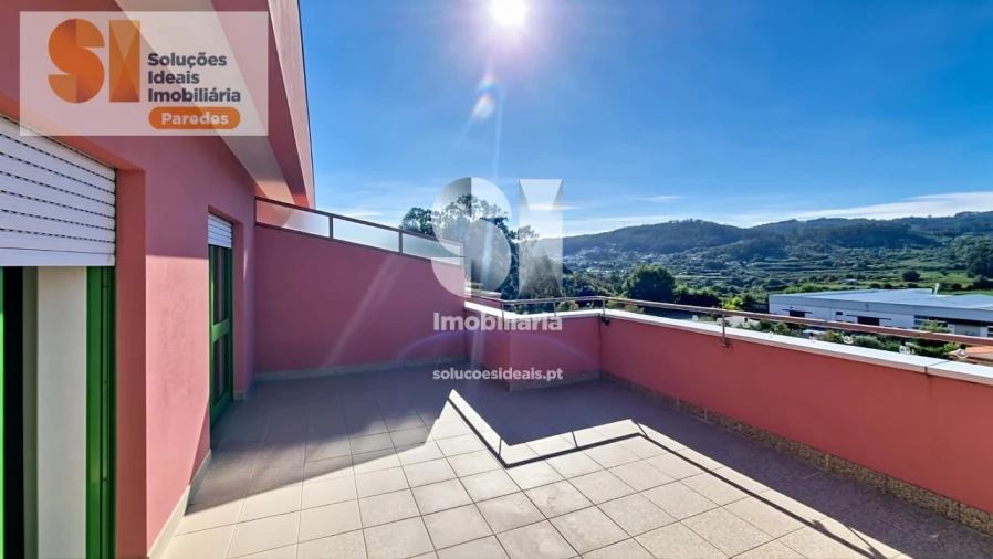 Apartamento T4 para Venda em Paredes de Viadores e Manhuncelos