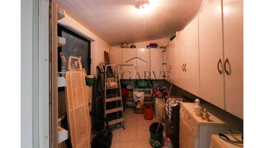 Moradia T4 para Venda em Mexilhoeira Grande Foto 14