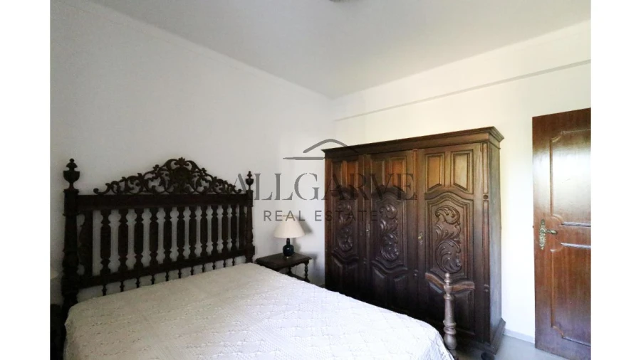 Moradia T4 para Venda em Mexilhoeira Grande Foto 25