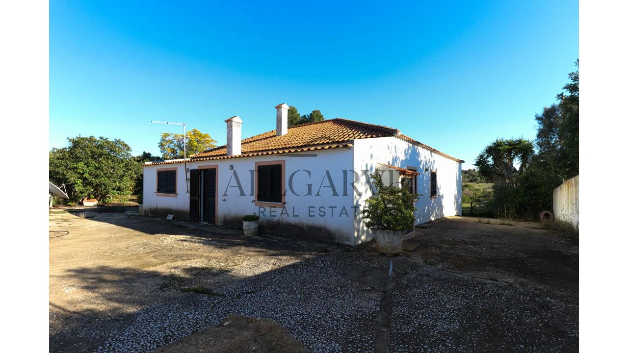 Moradia T4 para Venda em Mexilhoeira Grande Foto 3