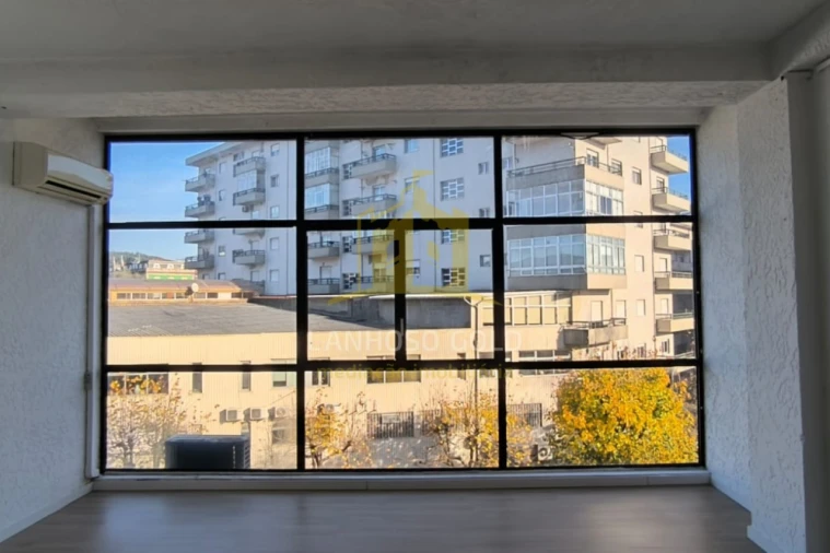 Apartamento para Venda em Povoa de Lanhoso (N. Senhora do Amparo)