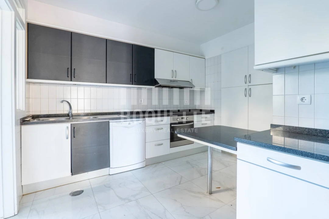 Apartamento T4 para Venda em Aldoar, Foz do Douro e Nevogilde Foto 10