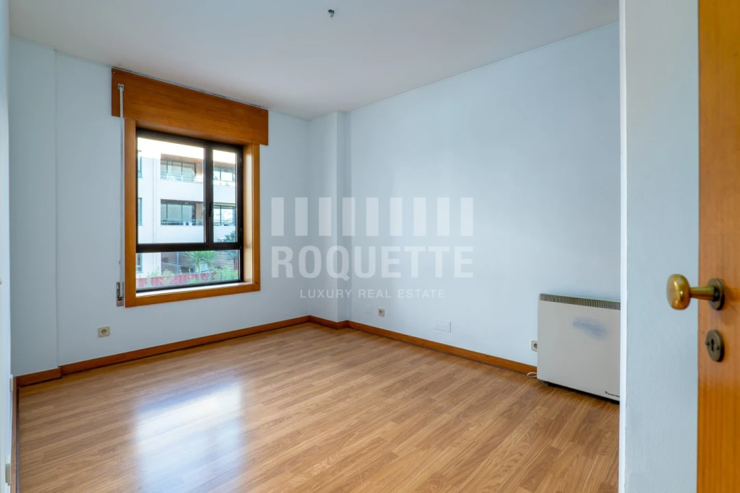 Apartamento T4 para Venda em Aldoar, Foz do Douro e Nevogilde Foto 14