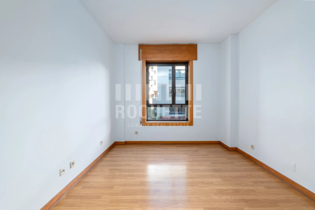 Apartamento T4 para Venda em Aldoar, Foz do Douro e Nevogilde Foto 17