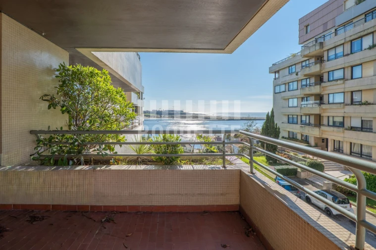 Apartamento T4 para Venda em Aldoar, Foz do Douro e Nevogilde Foto 3