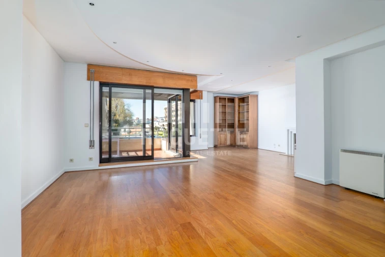 Apartamento T4 para Venda em Aldoar, Foz do Douro e Nevogilde Foto 9