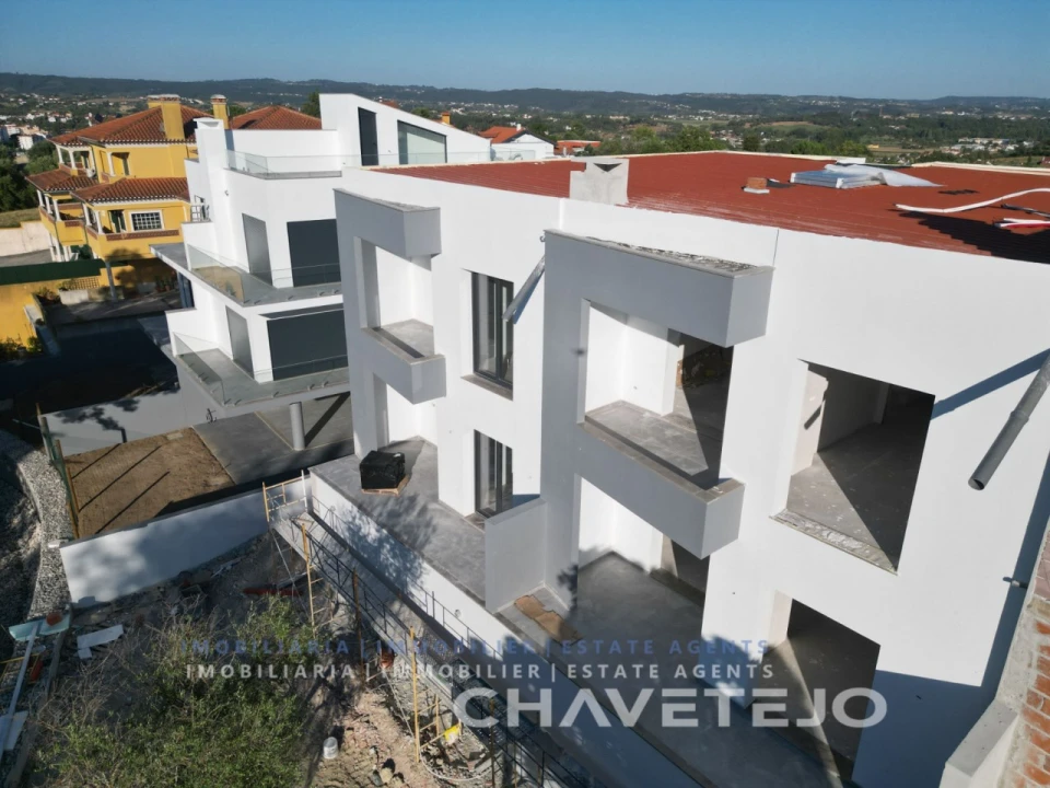 Moradia T4 para Venda em São João Baptista e Santa Maria dos Olivais Foto 8