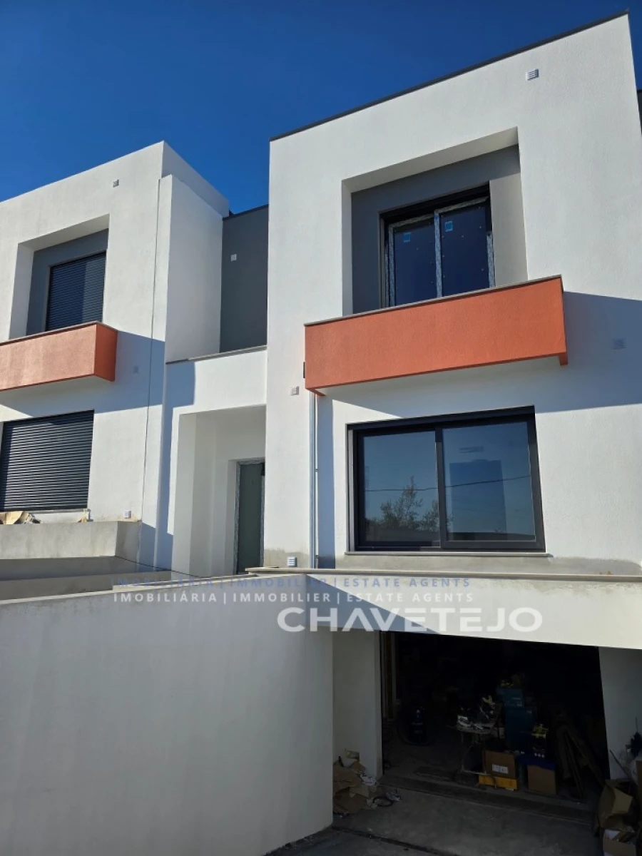 Moradia T4 para Venda em São João Baptista e Santa Maria dos Olivais Foto 17