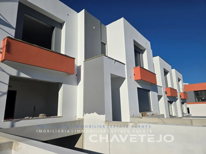 Moradia T4 para Venda em São João Baptista e Santa Maria dos Olivais Foto 20