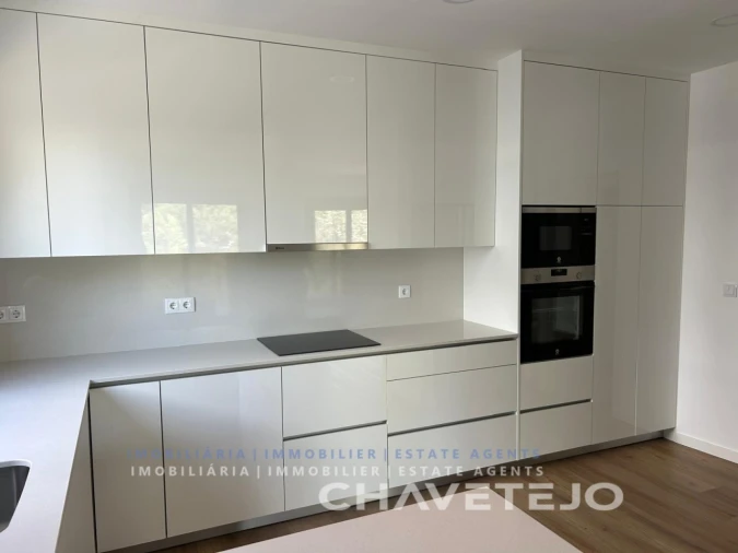 Moradia T4 para Venda em São João Baptista e Santa Maria dos Olivais Foto 23